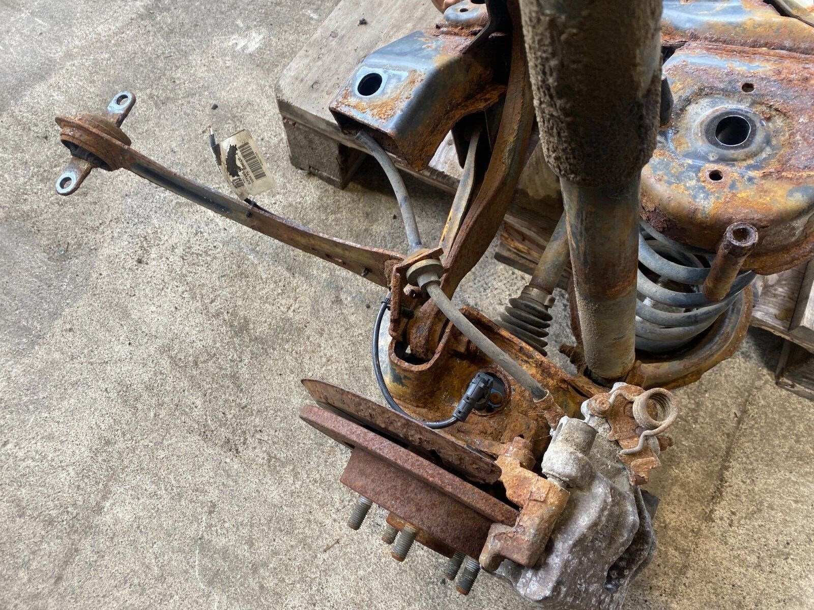 VOLVO S40 V50 C30 AWD SWAP W/ MANUAL TRANSMISSION DIFFS TANK ETC - Fresh Stock Dated December 2025