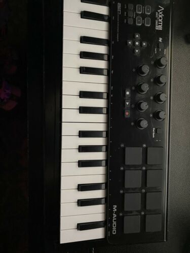 M-Audio Axiom AIR Mini 32 | Ultra-Portable 32 Key USB MIDI Keyboard Controller - Fresh Stock Dated December 2025