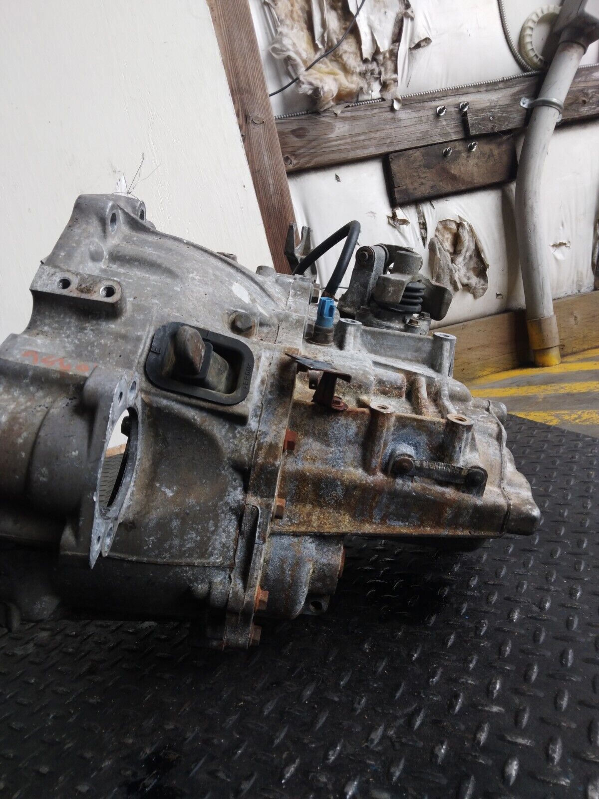 2005-2006 Nissan Altima SE 3.5L M/T Manual 5 Speed Transmission Gearbox - Fresh Stock Dated December 2025