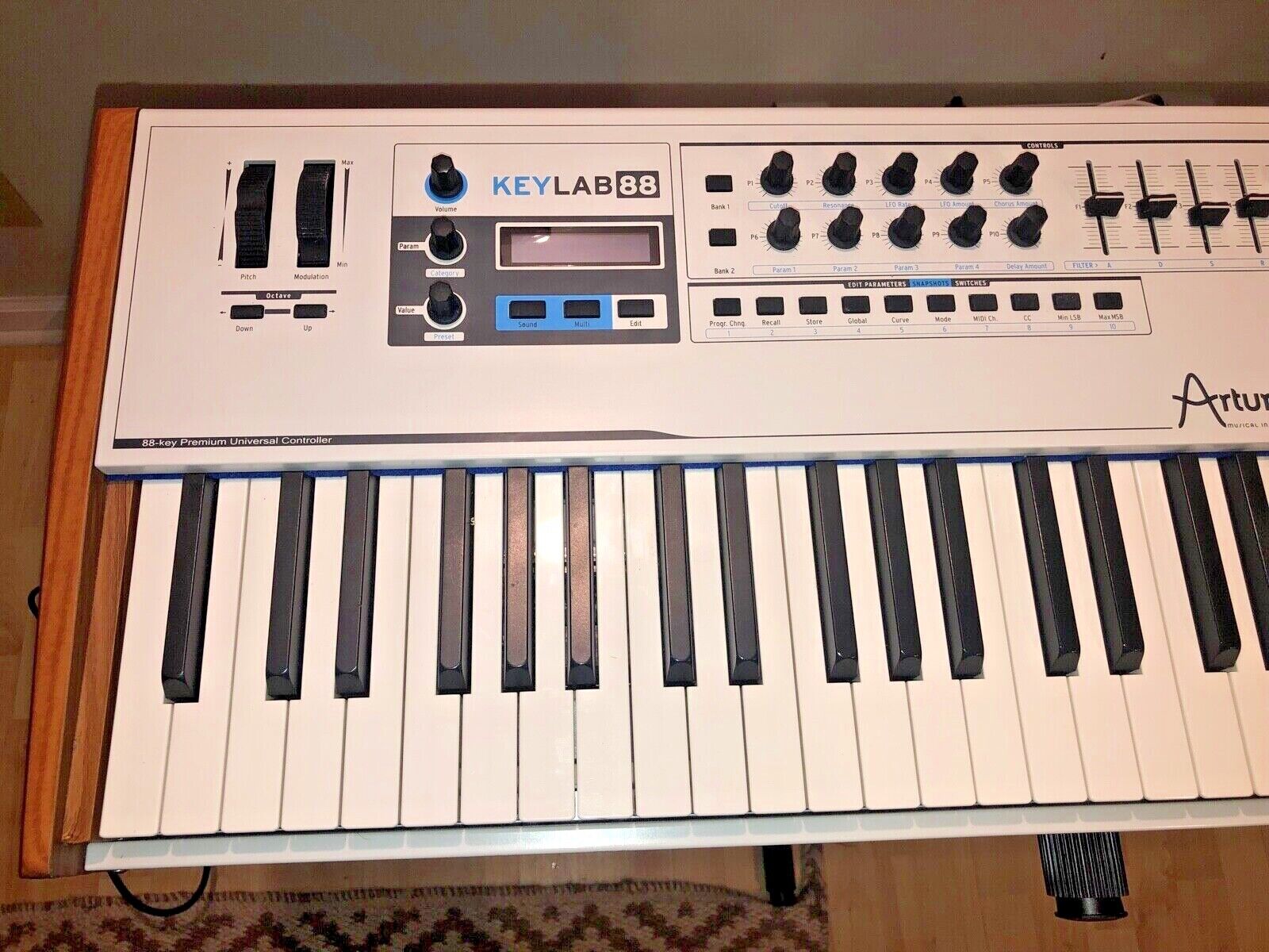 Arturia Keylab88  Piano Weighted 88 Key Midi Controller - Fresh Stock Dated December 2025