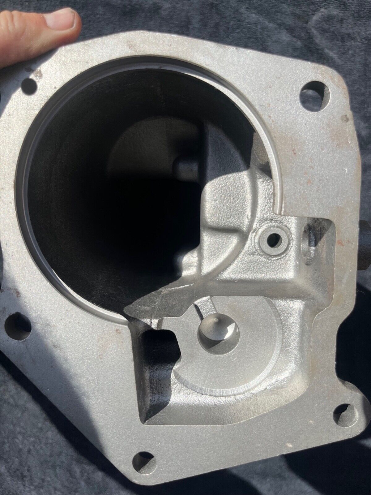 1962-1966 Ford Fairlane Borg Warner T10 4 Speed Tailhousing T10H-7 Tailshaft - Fresh Stock Dated January 2026