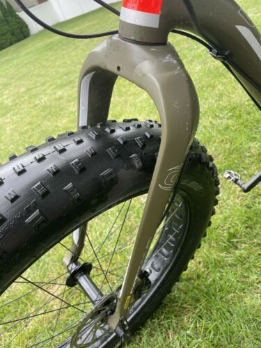 Cannondale Fat CAAD1 2017- FAT Bike Medium - Fresh Stock Dated December 2025