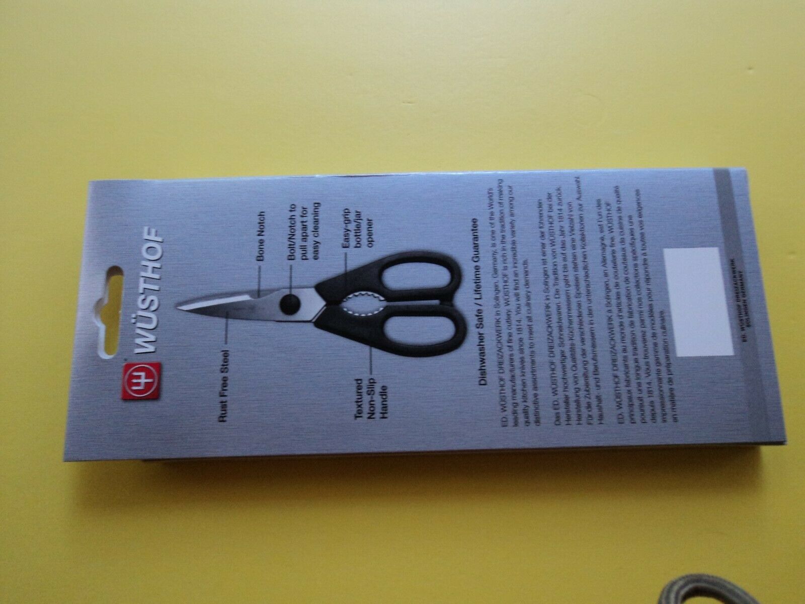 wusthof kitchen shear white color  come apart # 5558 brand   new in box - Fresh Stock Dated January 2026