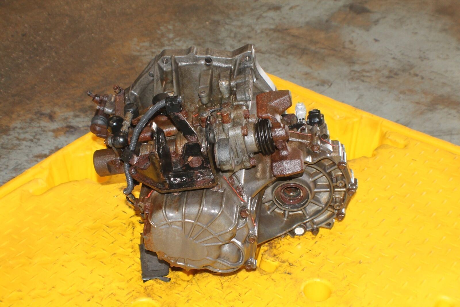 2006-2012 Toyota Yaris 1.5L 4-CYL 5-Speed Manual Transmission 1nz-fe 1nzfe #1 - Fresh Stock Dated December 2025