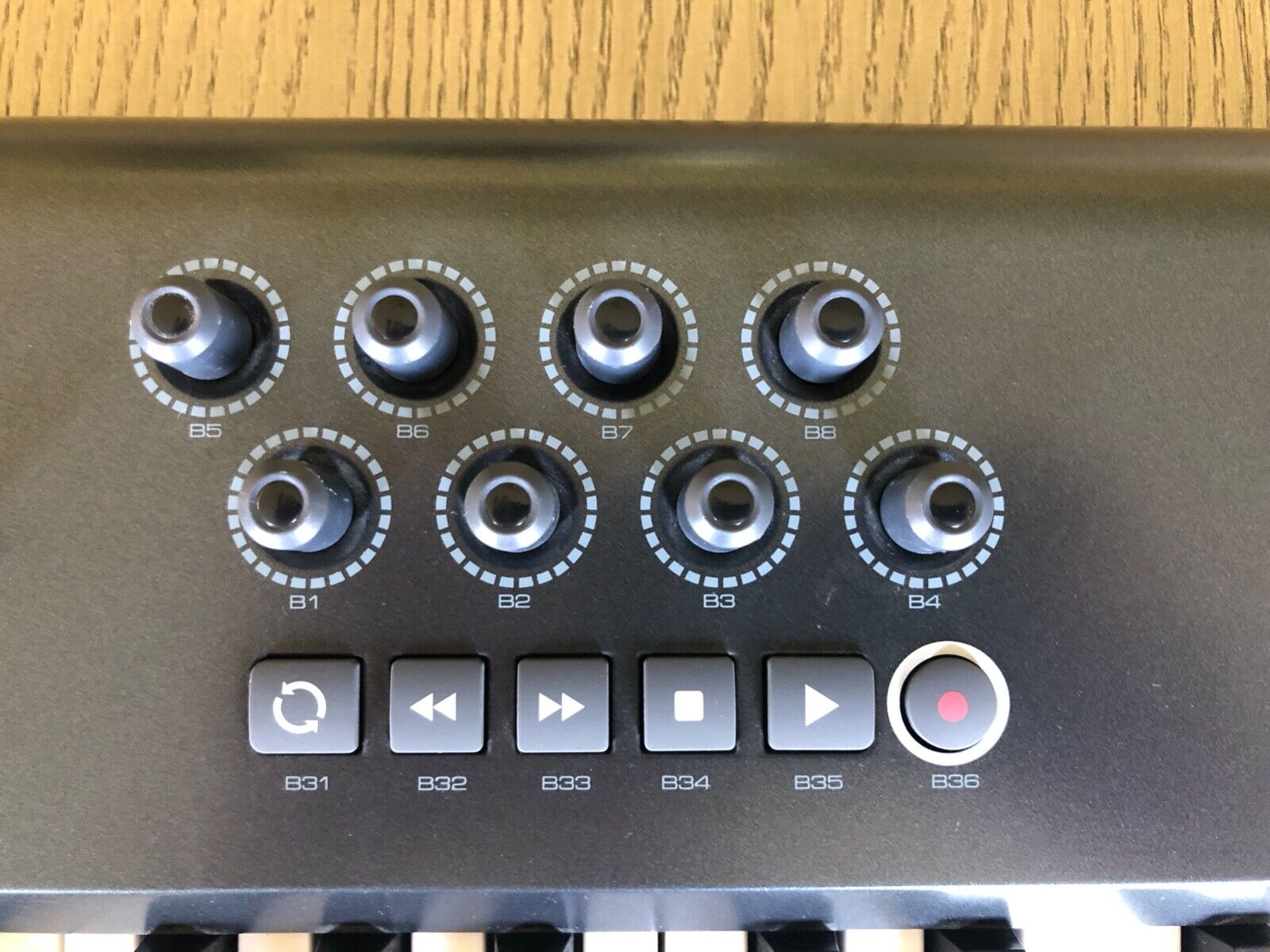 M-Audio Axiom 61 61-key USB MIDI Controller MINT - Fresh Stock Dated December 2025