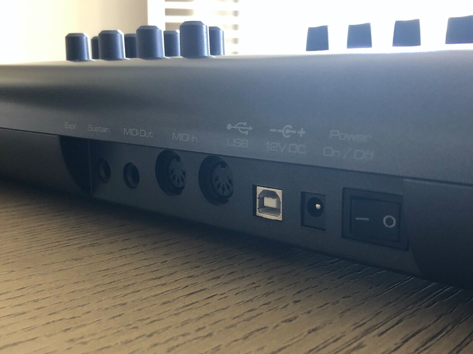 M-Audio Axiom 61 61-key USB MIDI Controller MINT - Fresh Stock Dated December 2025