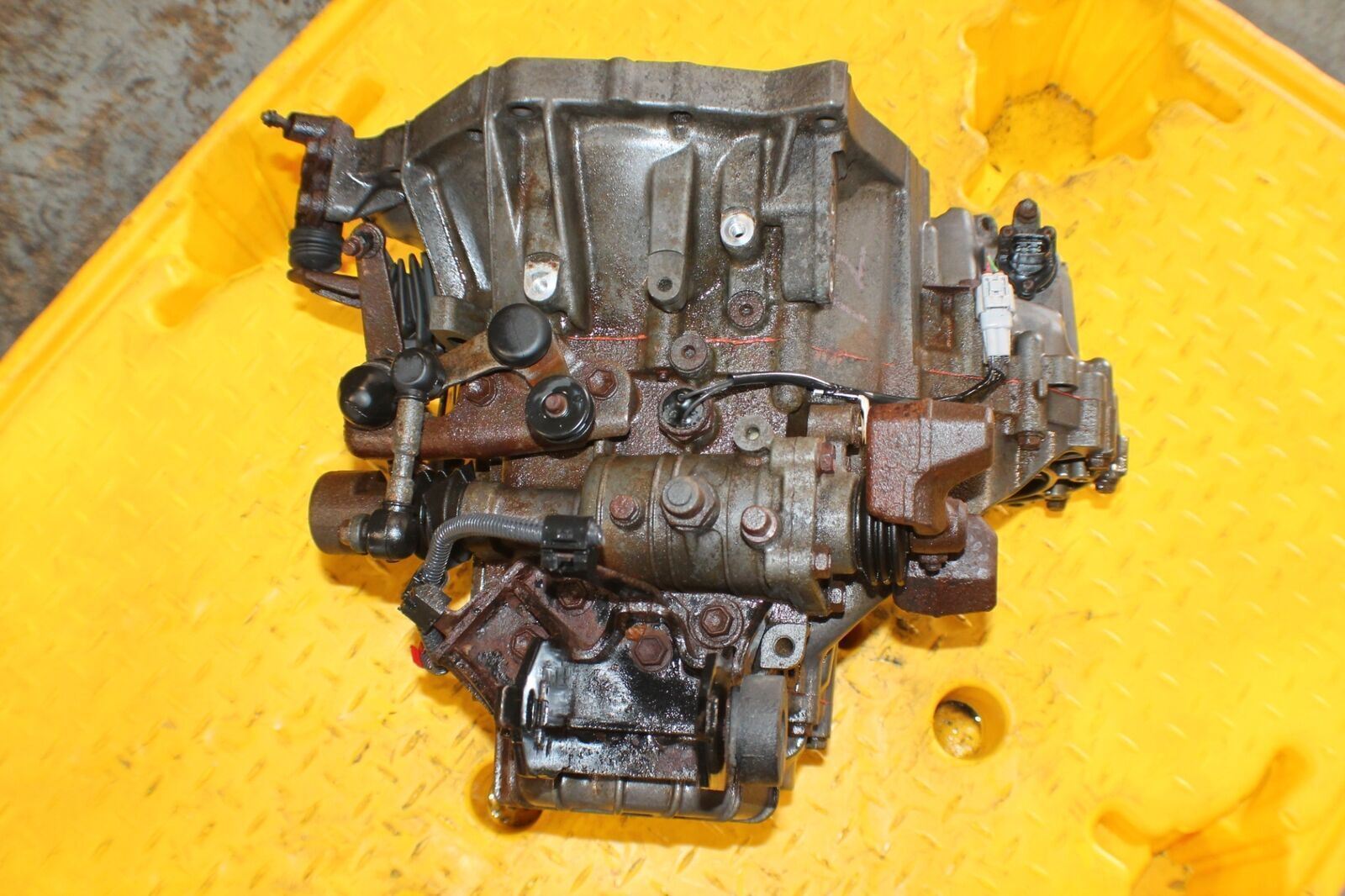 2006-2012 Toyota Yaris 1.5L 4-CYL 5-Speed Manual Transmission 1nz-fe 1nzfe #1 - Fresh Stock Dated December 2025