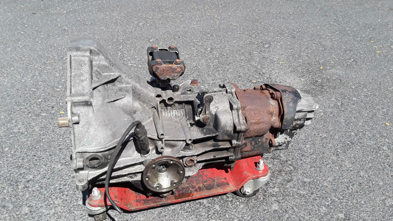 1986-1989 PORSCHE 944 RWD 5 SPEED MANUAL TRANSMISSION GEAR BOX 193K MILES OEM - Fresh Stock Dated January 2026