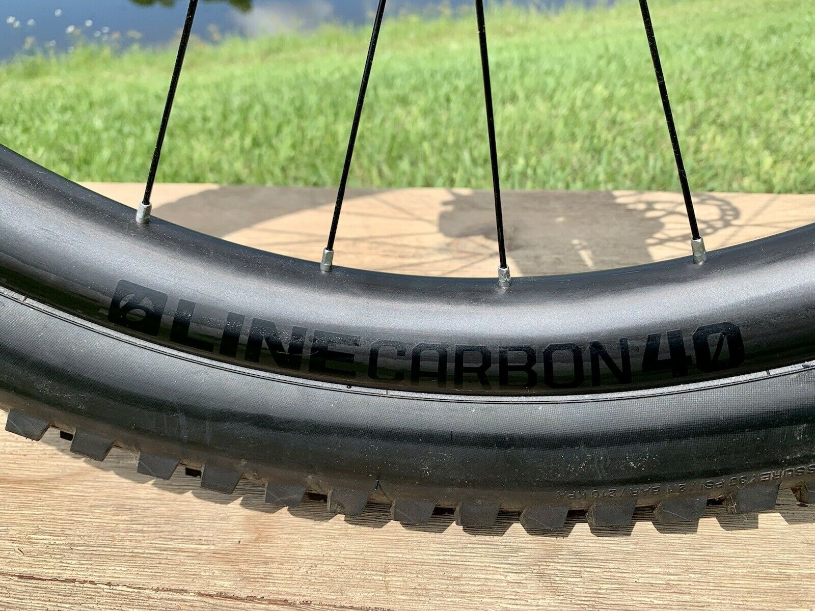 2019 Trek Fuel EX 9.8, 17.5”, 650b+/27.5” Upgraded Line Carbon 40 Wheels - Fresh Stock Dated December 2025