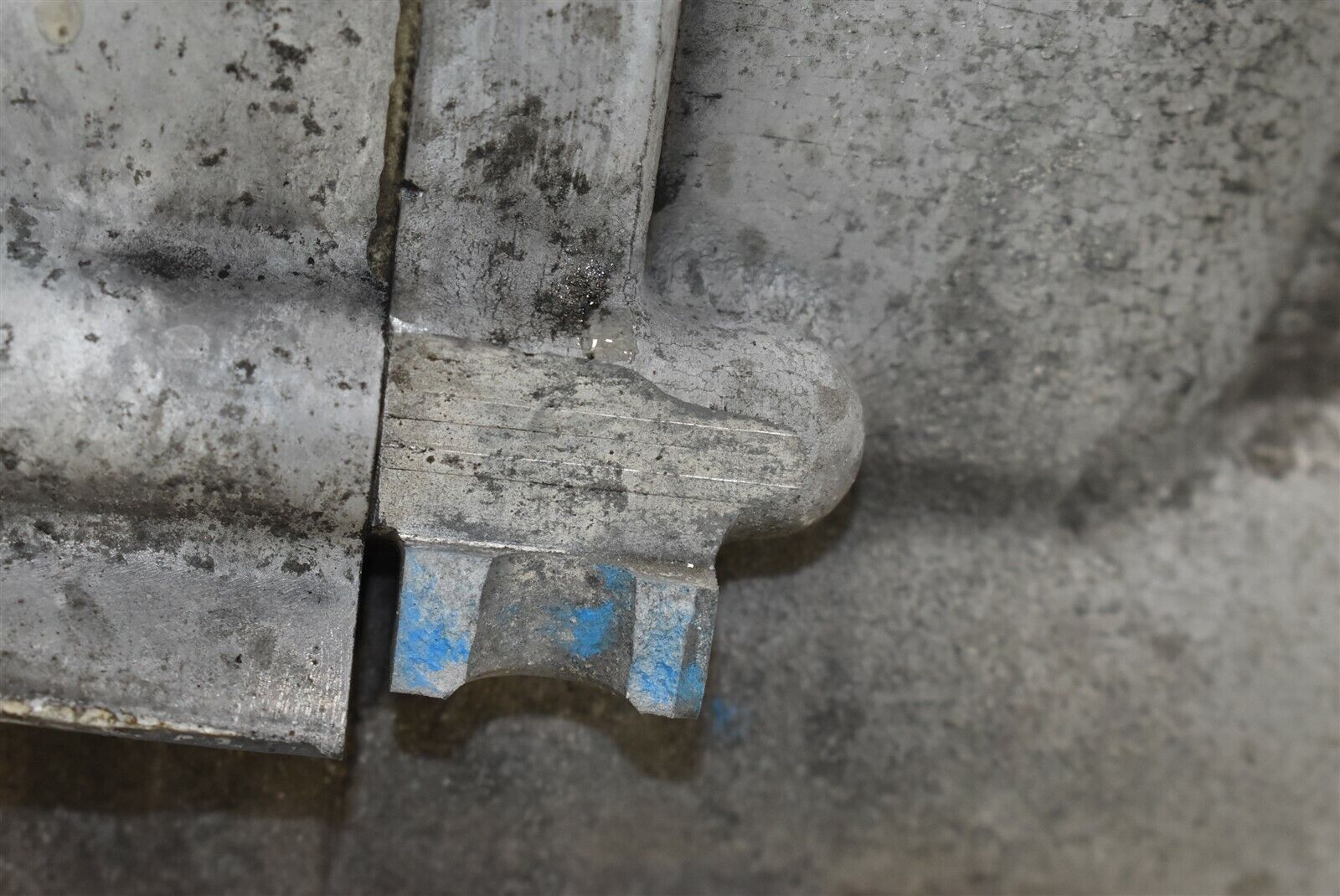 2006-2009 Volkswagen GTI Manual Transmission Broken Brackets 6sp MK5 VW 06-09 - Fresh Stock Dated December 2025