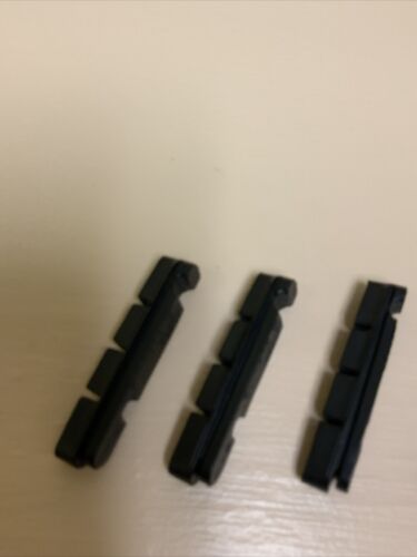 SHIMANO R55C4 DURACE ULTEGRA 105 ROAD BIKE BRAKE PADS (2 Pairs) - Fresh Stock Dated December 2025