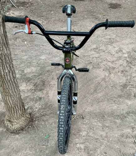 Schwinn Pro Stock 3 Cruiser 24” BMX Racing Bike - Fresh Stock Dated December 2025