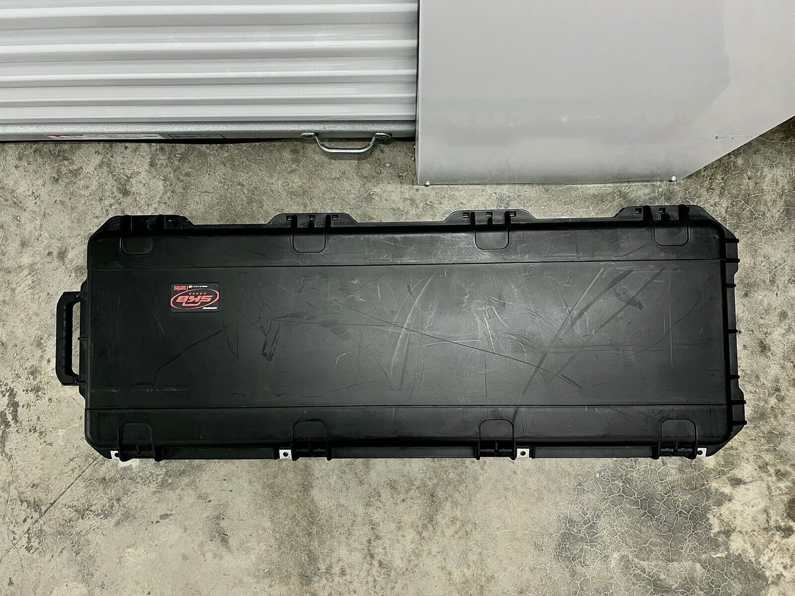 Native Instruments Komplete Kontrol S61 Keyboard Controller w/ SKB Flight Case - Fresh Stock Dated December 2025