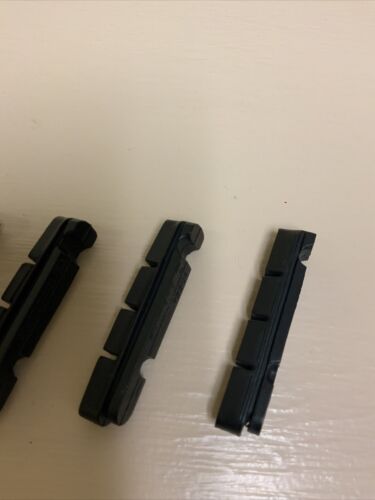 SHIMANO R55C4 DURACE ULTEGRA 105 ROAD BIKE BRAKE PADS (2 Pairs) - Fresh Stock Dated December 2025