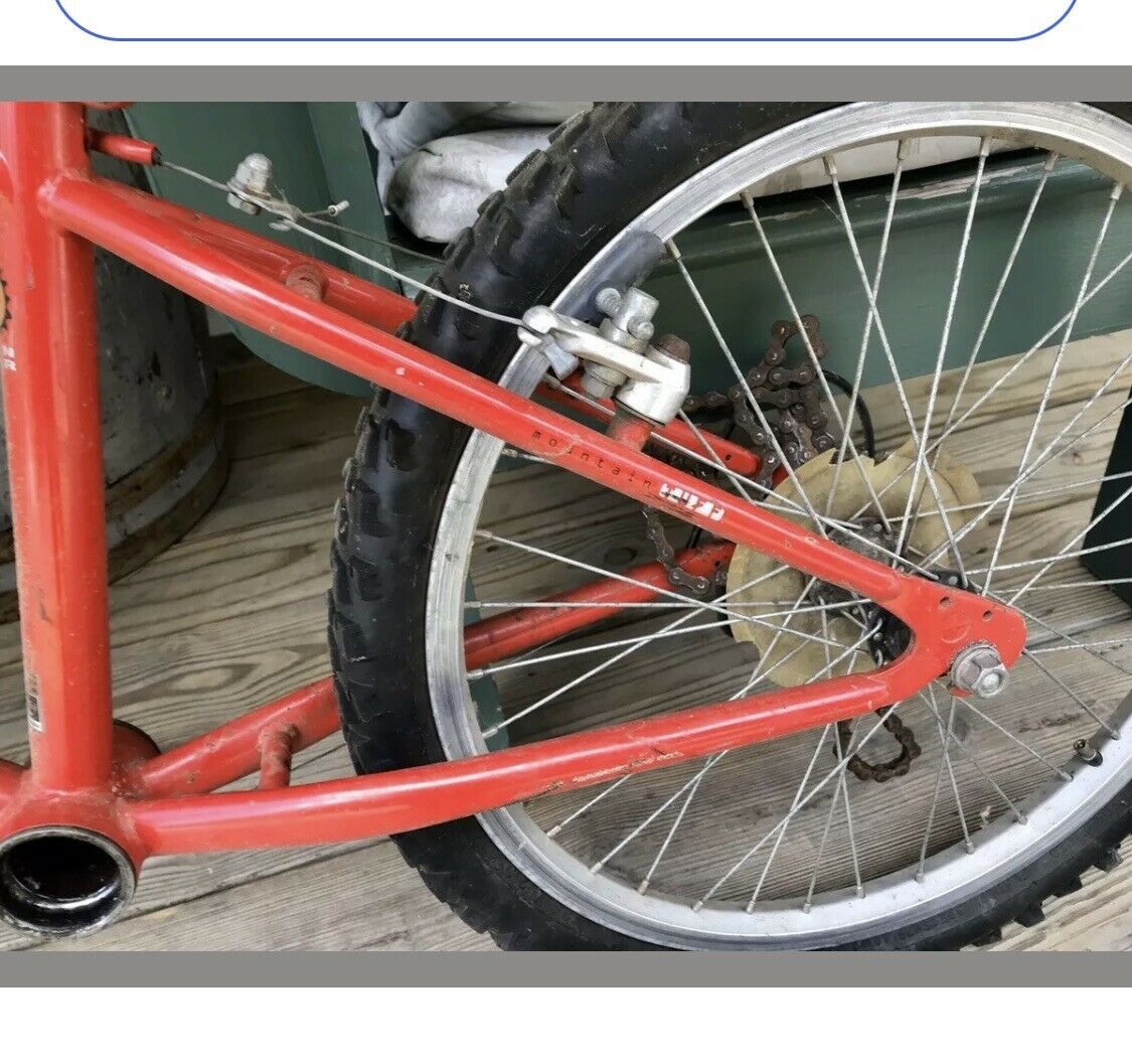 SCHWINN CHILD MOUNTAIN BIKE - Fresh Stock Dated January 2026