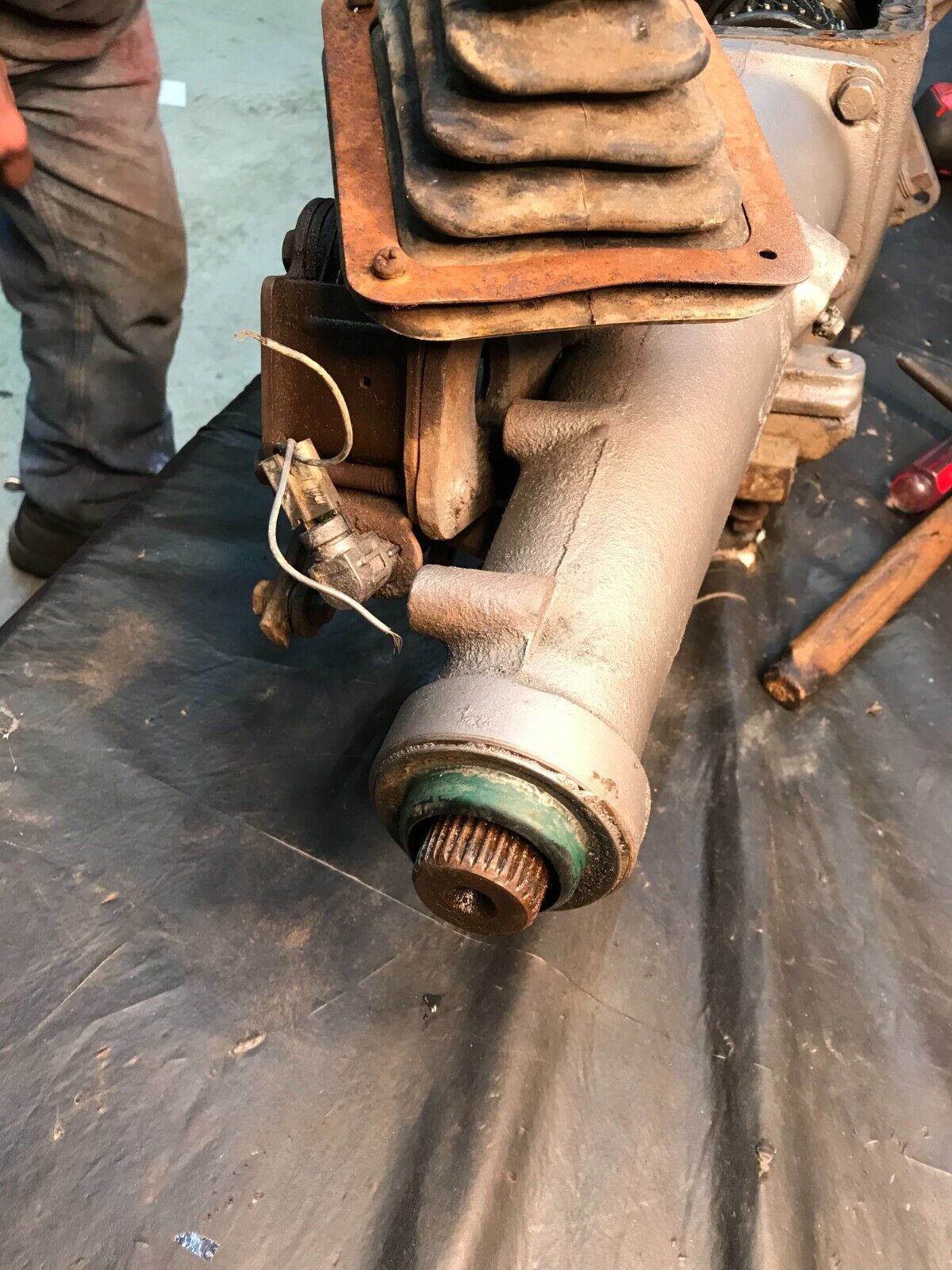 1971-73 Torino Top Loader 4-Speed transmission w Original hurst Shifter - Fresh Stock Dated December 2025