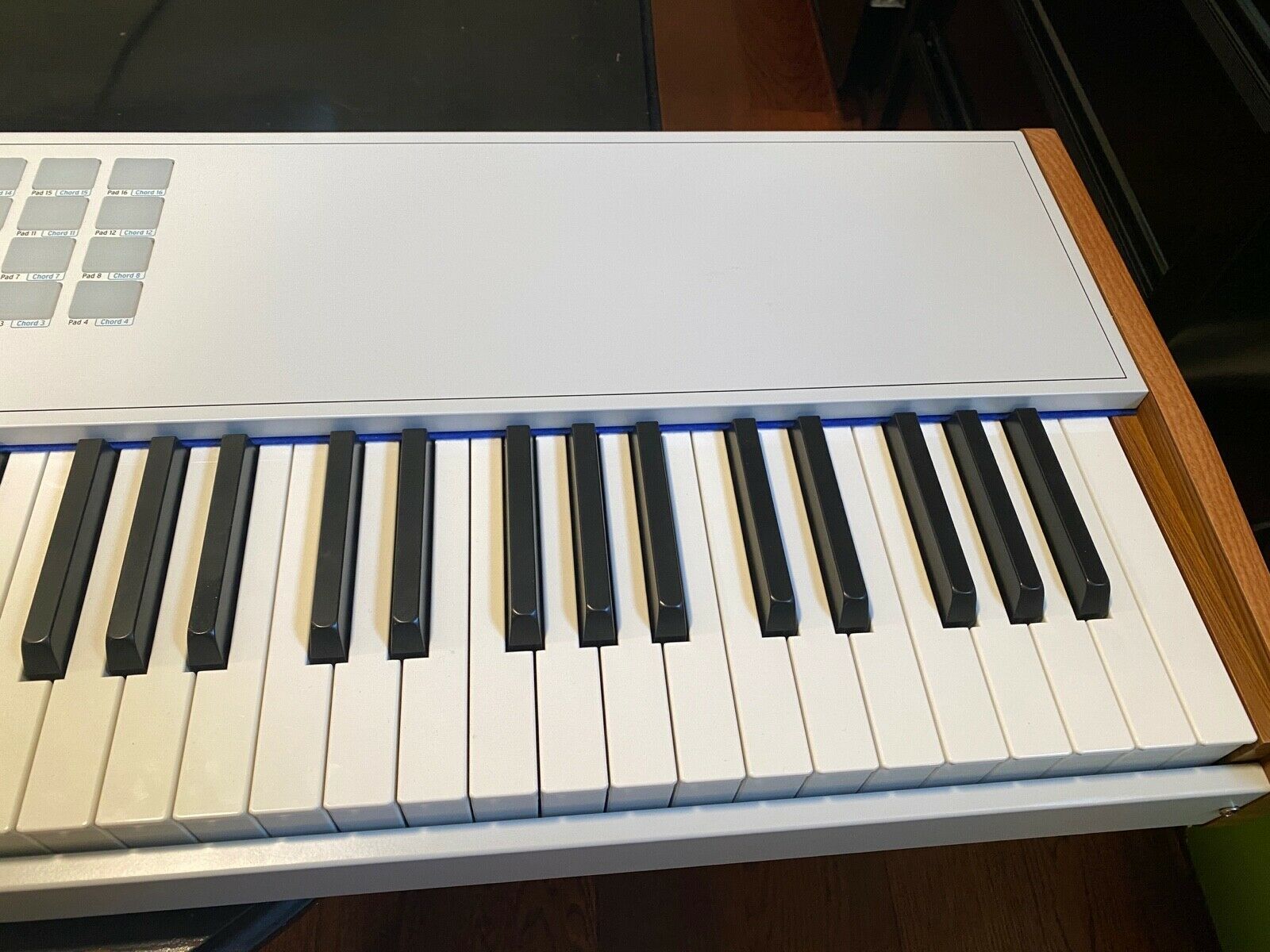 Arturia keylab 88 Midi Controller with Arturia V collection of software for free - Fresh Stock Dated December 2025