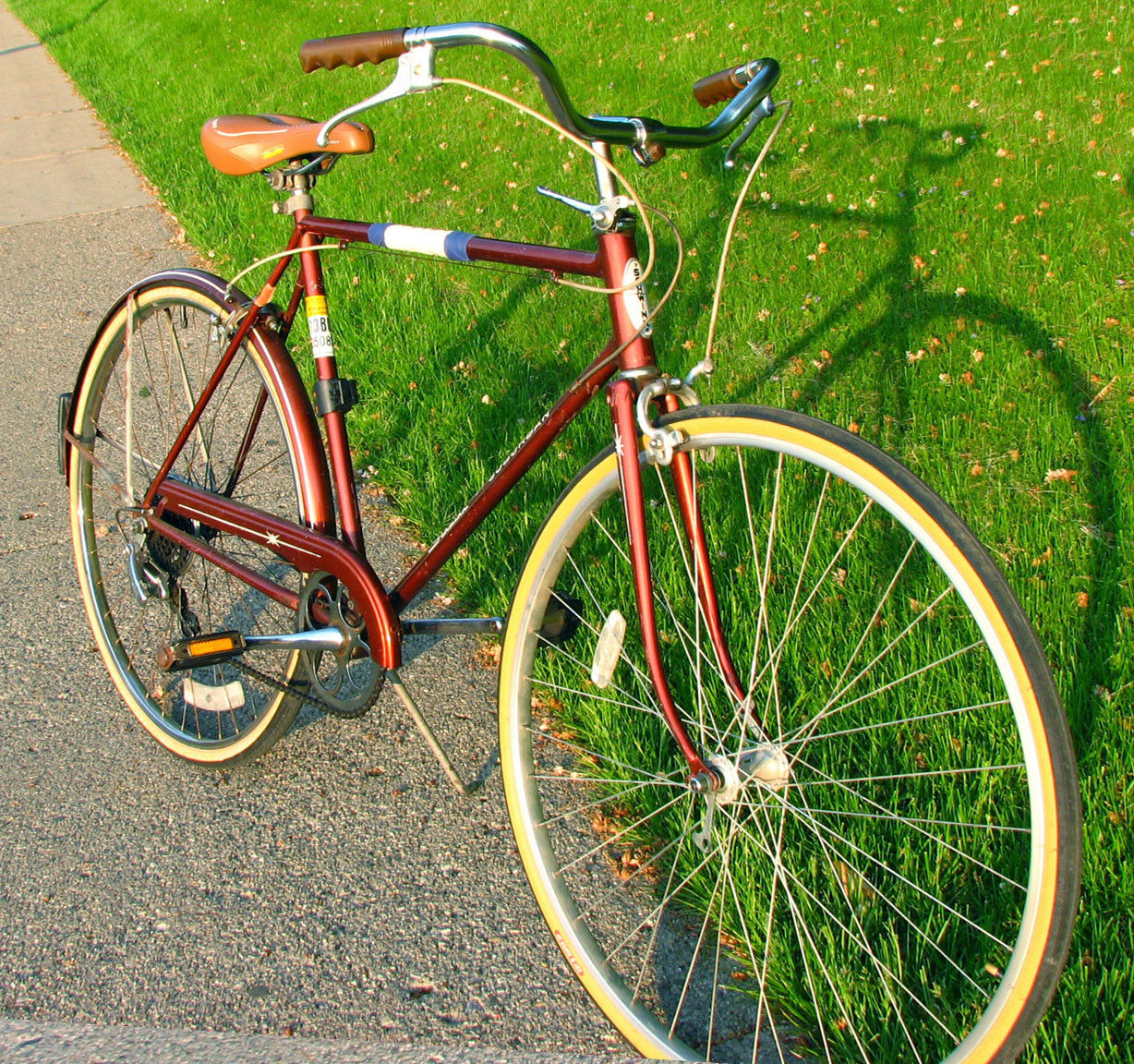 USA Schwinn Suburban Road Bike 56cm 22