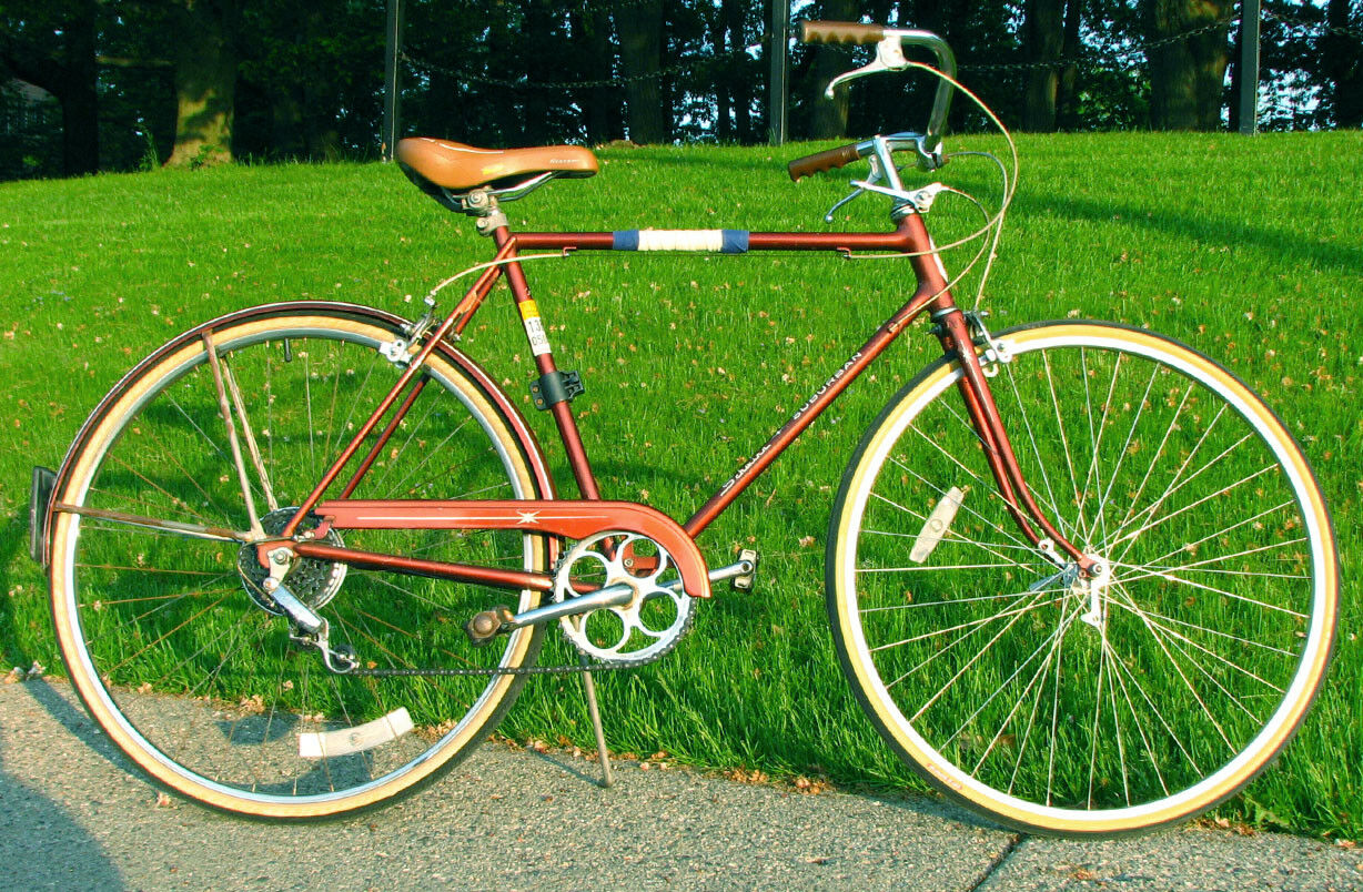 USA Schwinn Suburban Road Bike 56cm 22