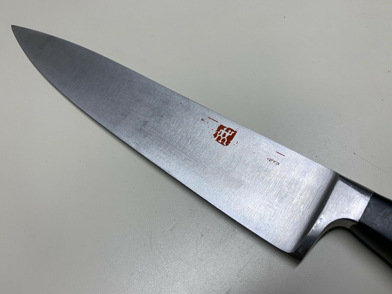 ZWILLING J.A. HENCKELS GERMANY CHEF KNIFE 31071-260 NICE - Fresh Stock Dated January 2026