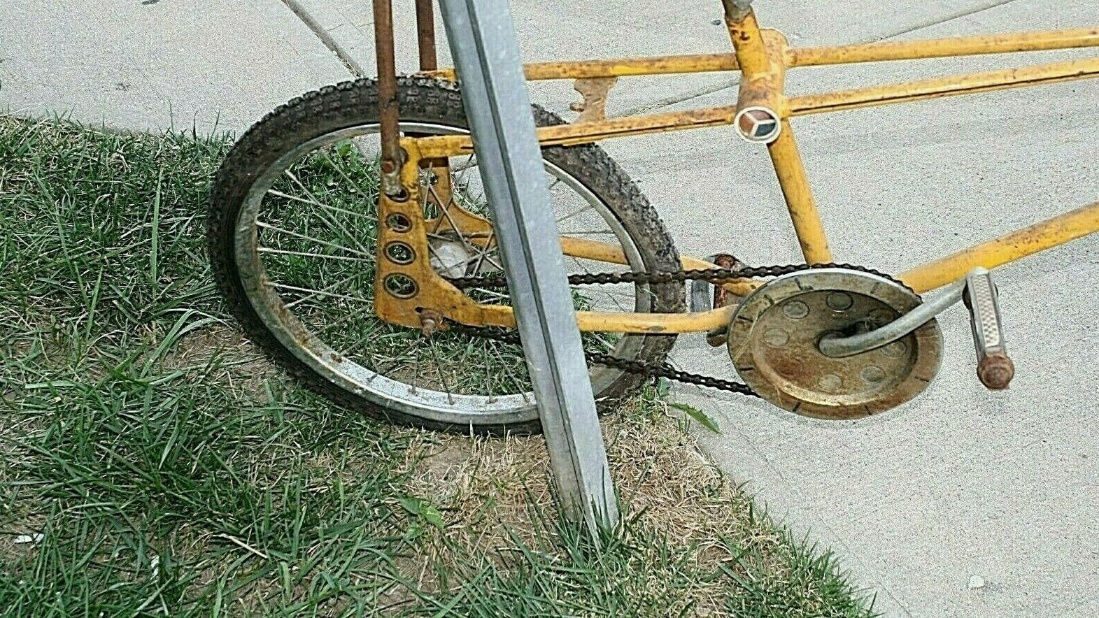 Rare Vintage Western Flyer 1950's Bike w curled handle bars 1 original tire nice - Fresh Stock Dated January 2026