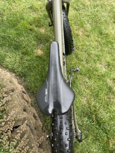 Cannondale Fat CAAD1 2017- FAT Bike Medium - Fresh Stock Dated December 2025