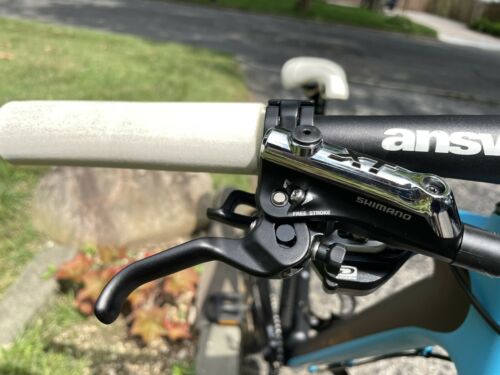 Small 15.5” Carbon hard tail Mountain Bike Sub 20 Weight weenie XT King Stans - Fresh Stock Dated December 2025