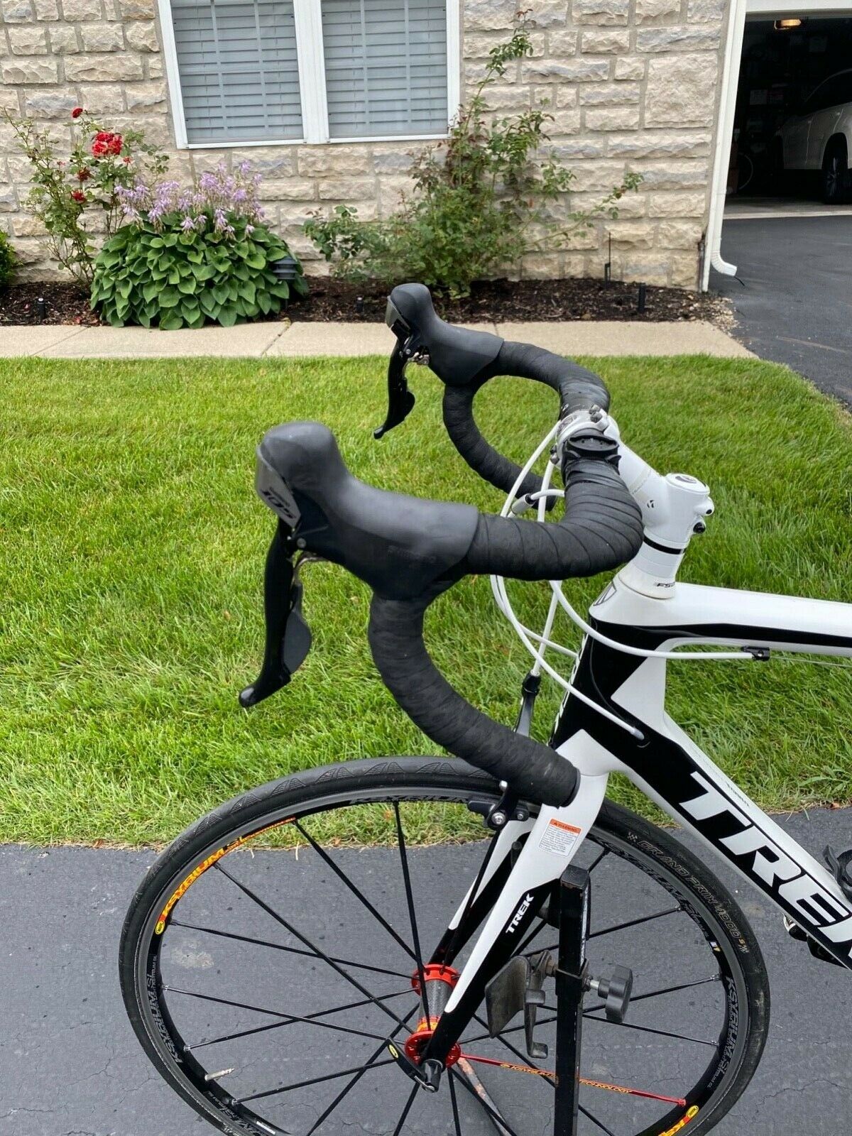 2014 trek Madone 4.3  56cm - Fresh Stock Dated December 2025