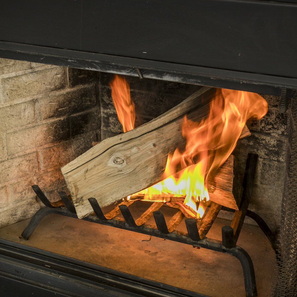 FIRE STARTER KINDLING WOOD STICKS Flatwood for Firewood or Charcoal- No Resin - Fresh Stock Dated January 2026