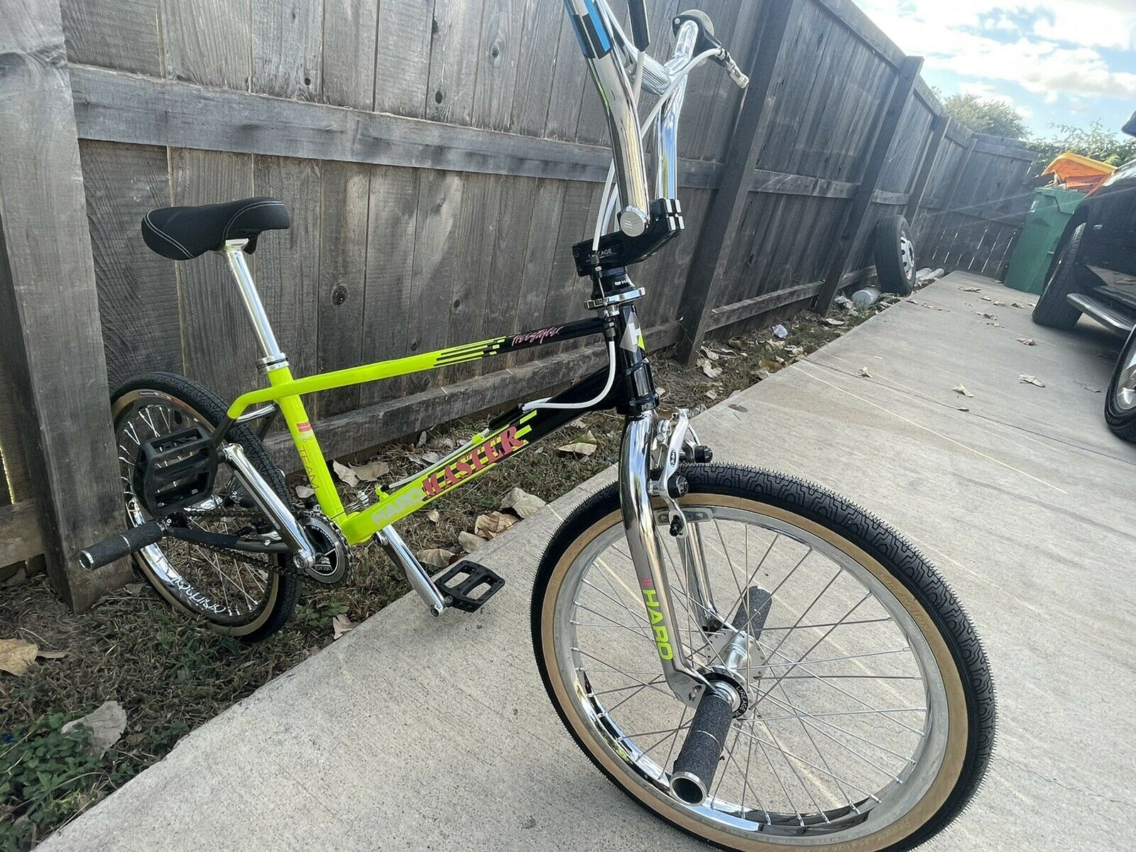 Custom 2017 Haro Lineage Master Freestyle Black White Chrome - Fresh Stock Dated December 2025