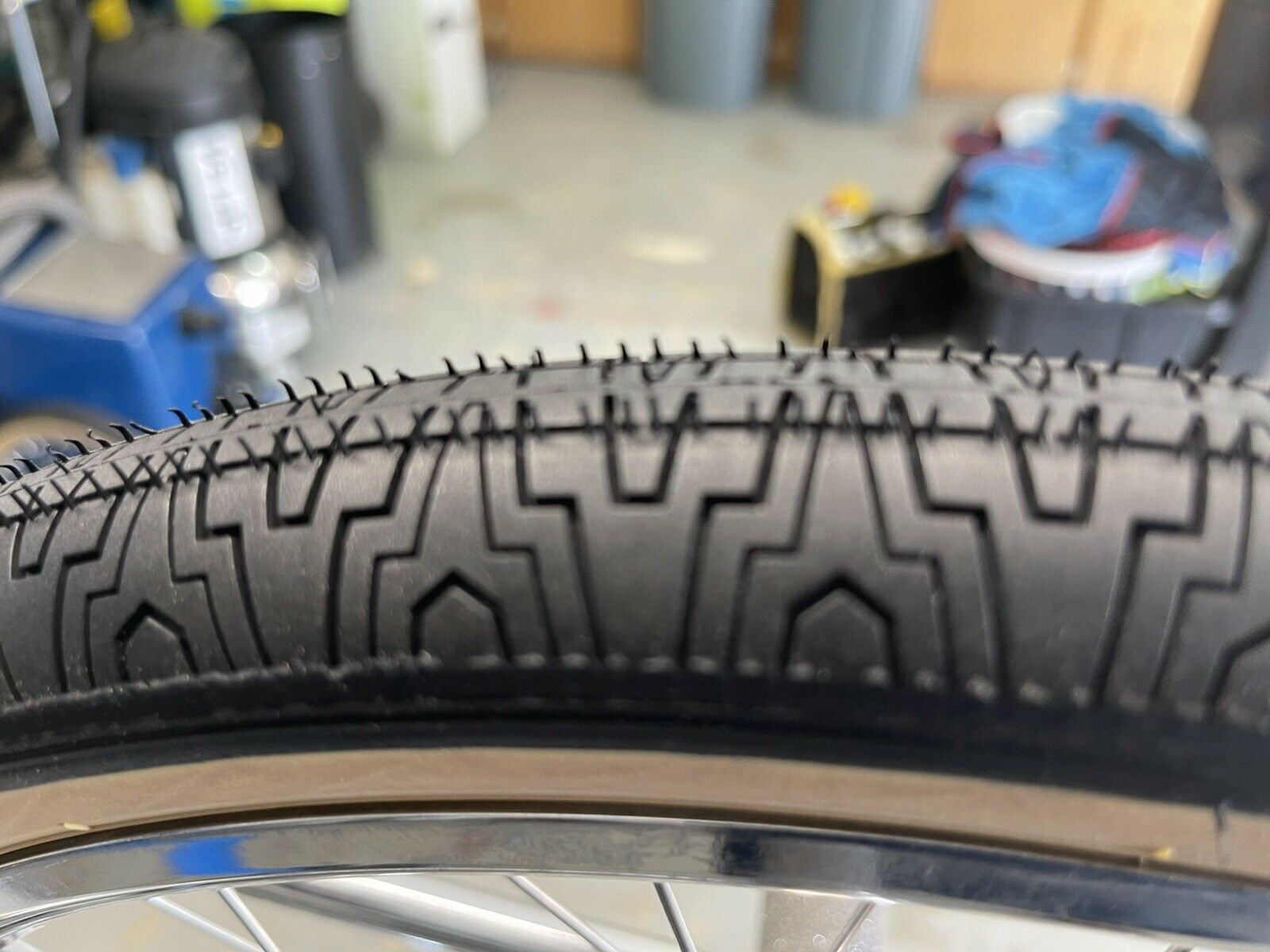 Custom 2017 Haro Lineage Master Freestyle Black White Chrome - Fresh Stock Dated December 2025