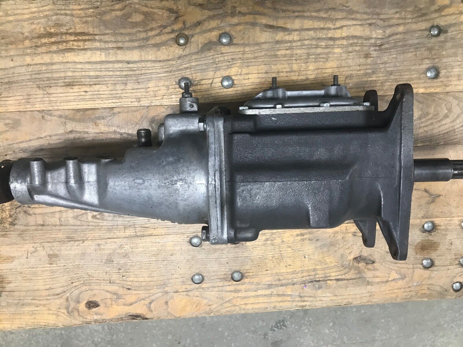 1960 CHEVROLET CORVETTE IMPALA BELAIR  4 SPEED TRANSMISSION T10 Dated WD 5 0 - Fresh Stock Dated December 2025