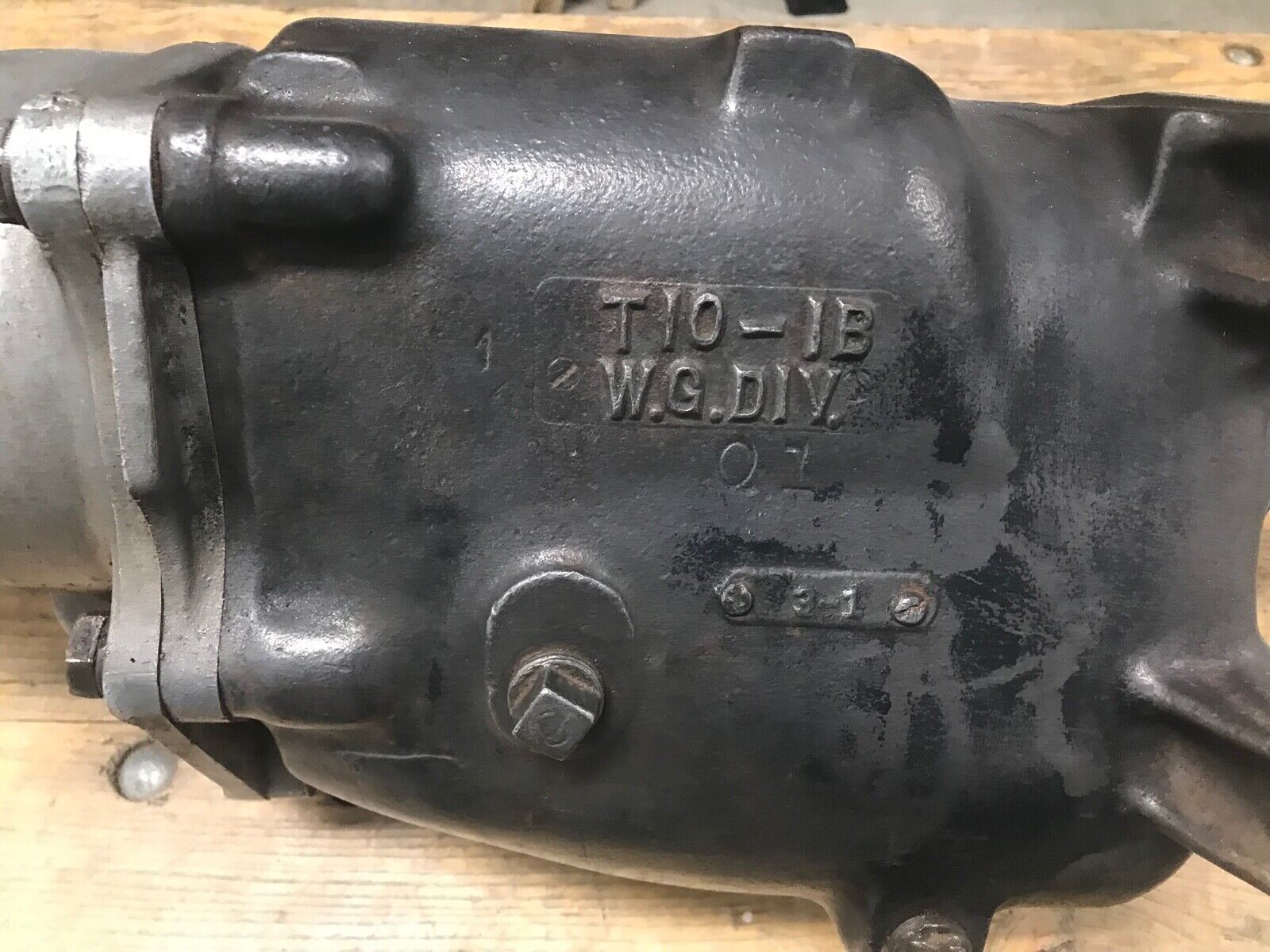 1960 CHEVROLET CORVETTE IMPALA BELAIR  4 SPEED TRANSMISSION T10 Dated WD 5 0 - Fresh Stock Dated December 2025