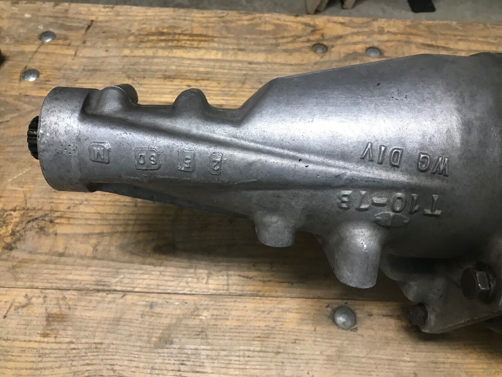 1960 CHEVROLET CORVETTE IMPALA BELAIR  4 SPEED TRANSMISSION T10 Dated WD 5 0 - Fresh Stock Dated December 2025