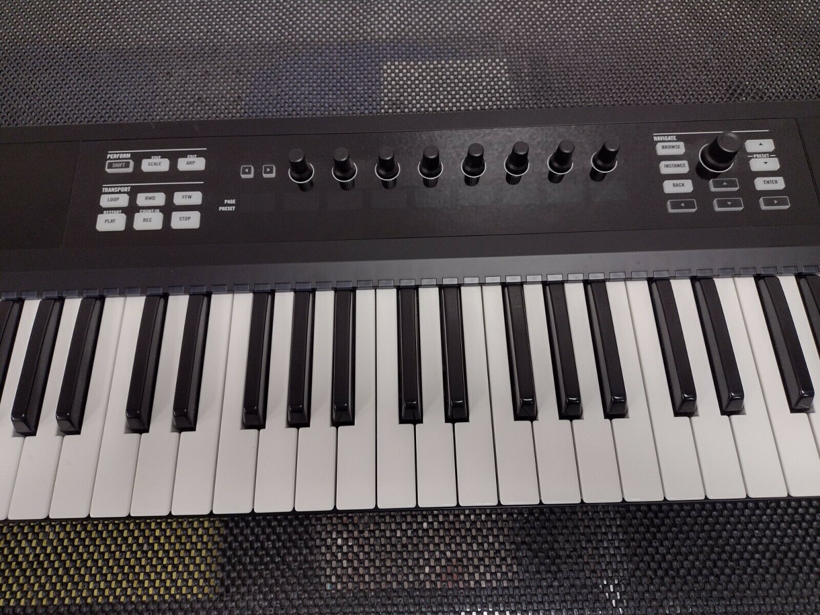 Native Instruments Komplete Kontrol S61 61 Key Keyboard Controller - Fresh Stock Dated December 2025