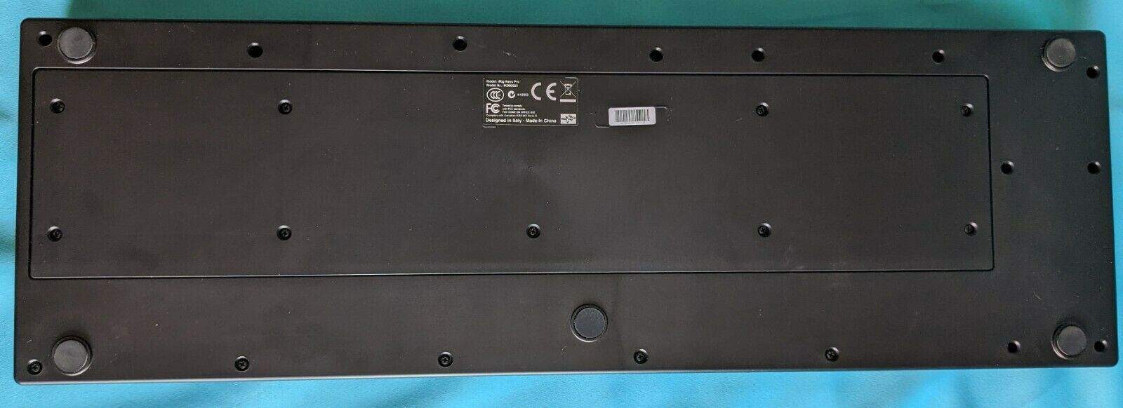 iRig Keys PRO 37 KEY IK Multimedia iPad iPhone Keyboard MiDi Controller - Fresh Stock Dated December 2025