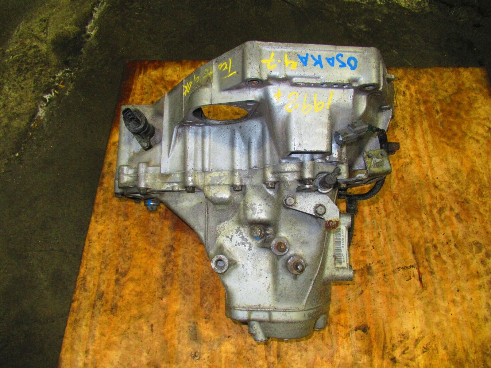 JDM 1998 B18C TYPE R LSD TRANSMISISON 5 SPEED 4.7 SPEC R LSD TRANSMISSION B18C - Fresh Stock Dated January 2026