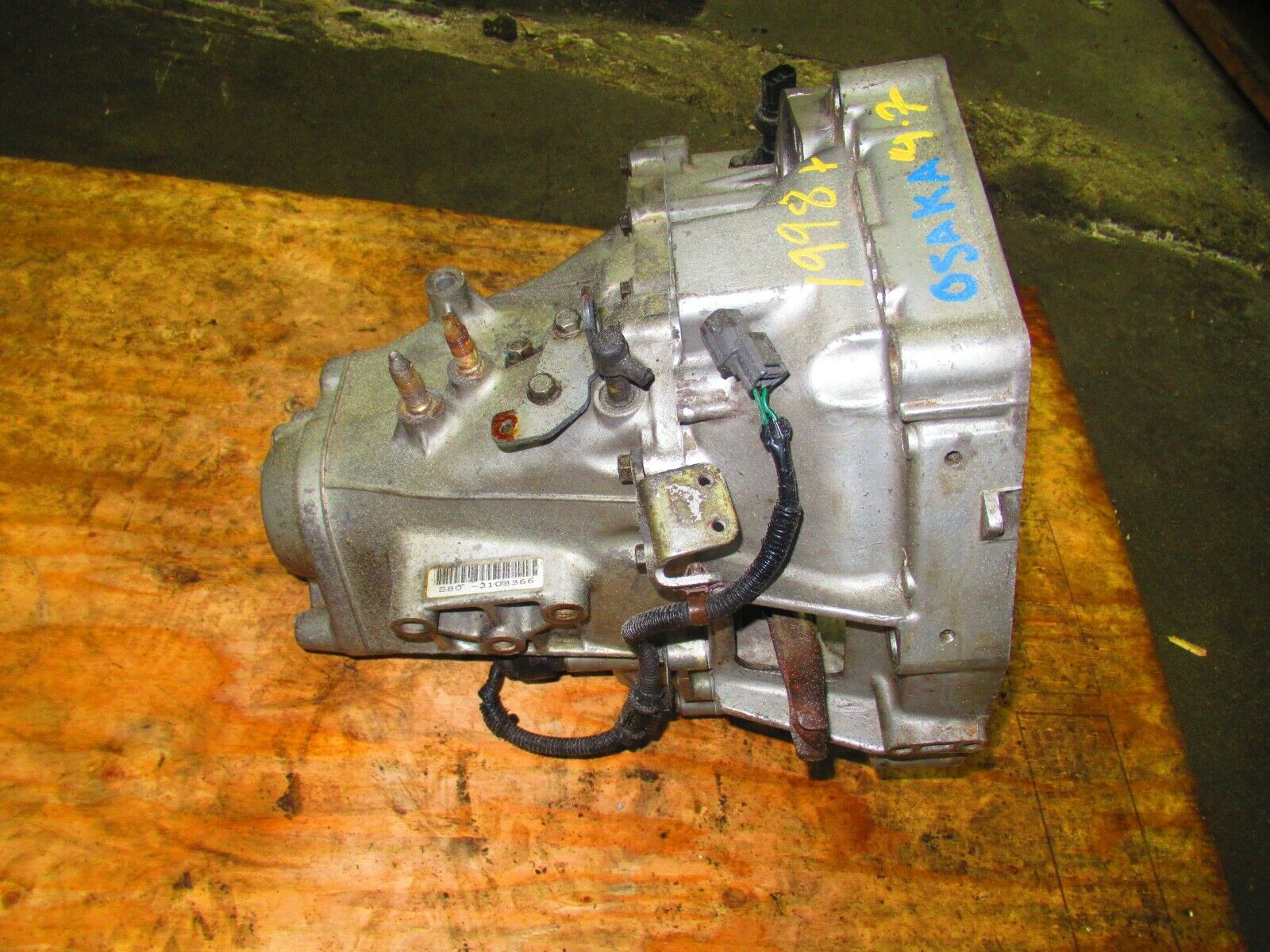 JDM 1998 B18C TYPE R LSD TRANSMISISON 5 SPEED 4.7 SPEC R LSD TRANSMISSION B18C - Fresh Stock Dated January 2026