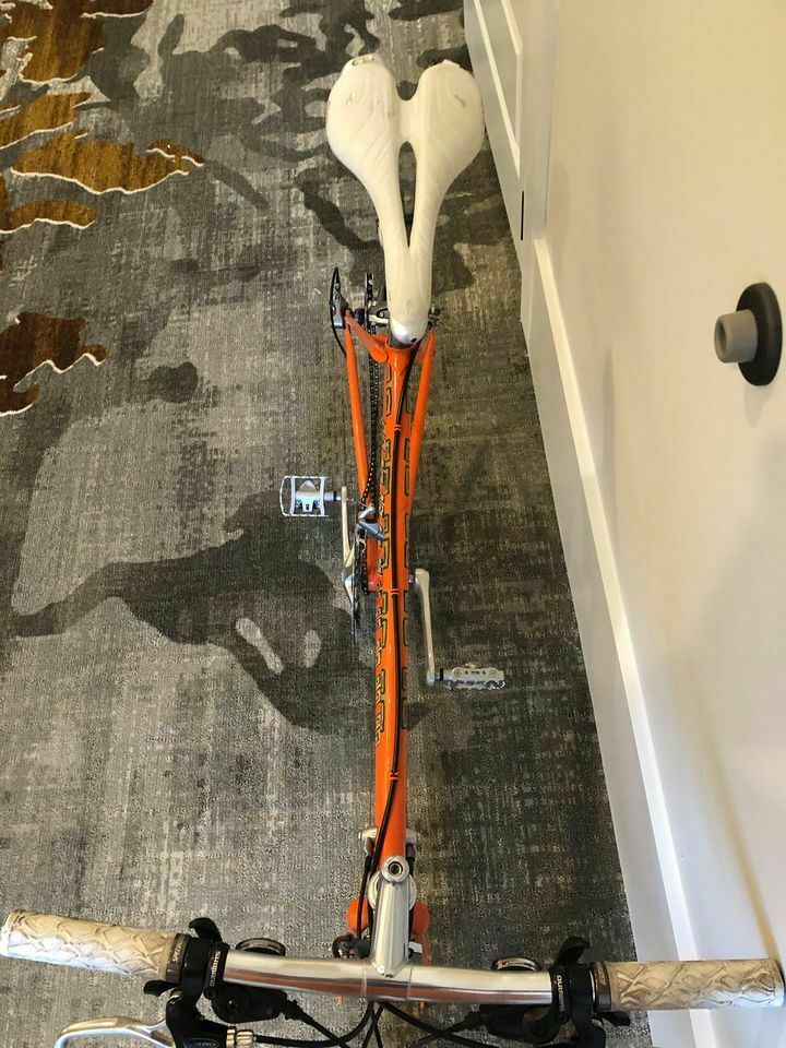 Jeremy SyCip Custom 700cm handpainted road bicycle - Fresh Stock Dated January 2026