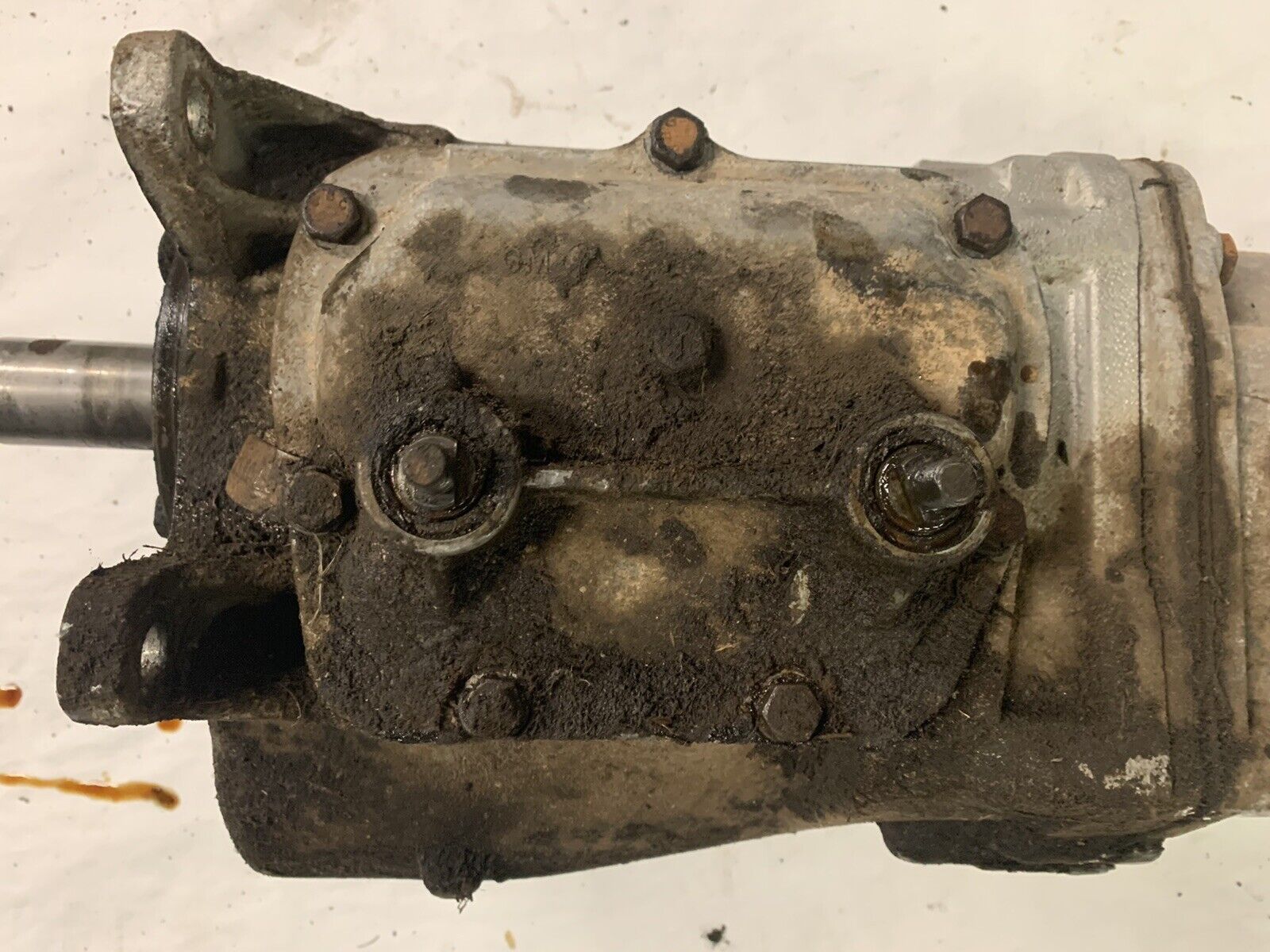 Muncie 4 Speed Transmission 3885010 M20 No Vin Corvette Camaro Chevelle GTO Nova - Fresh Stock Dated December 2025
